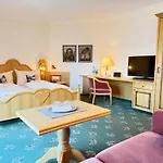 Hotel Neuwirt 3*