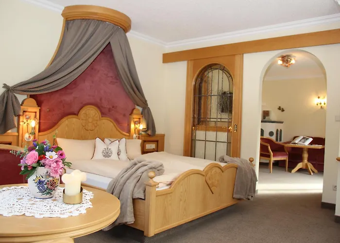 Hotell Neuwirt 3*